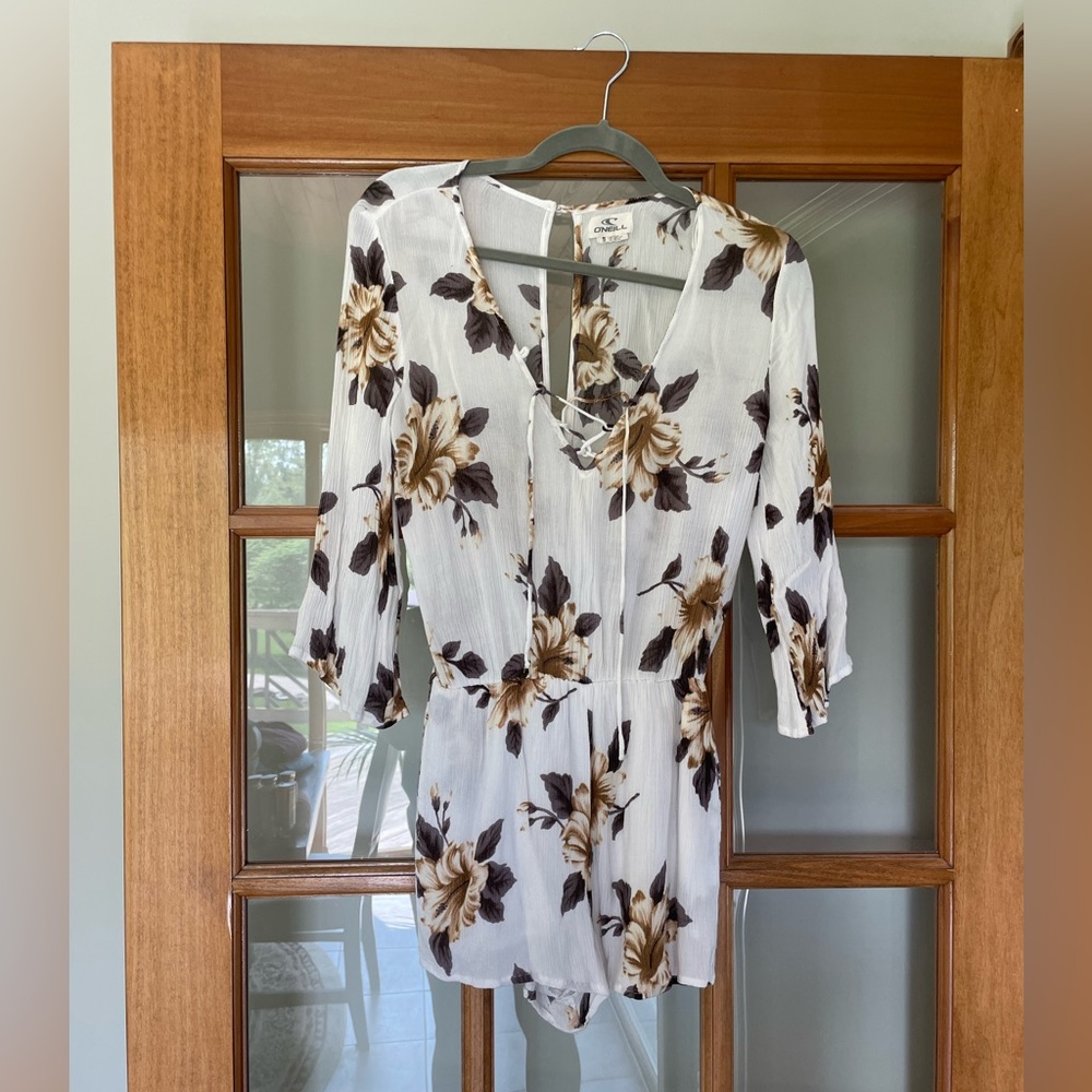 O’Neill beach/summer romper